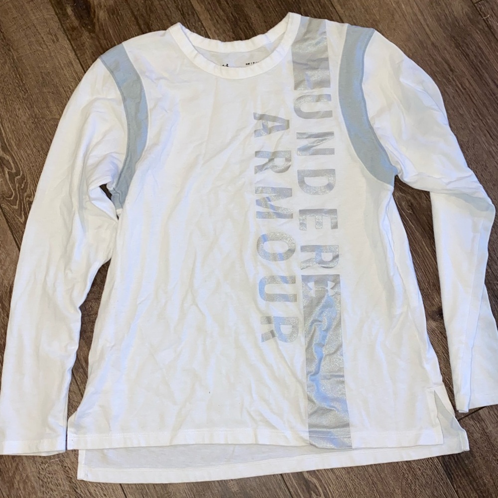 Under Armour Shirt - Like New - Youth/Juniors Small